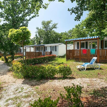 Albatross Mobile Homes On Solaris Camping Fkk-Naturist Porec Exterior photo